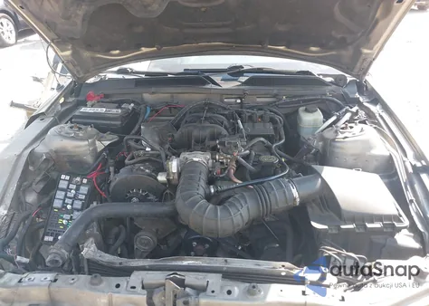 2005 Ford Mustang V6 Deluxe/V6 Premium из США, поврежденный, VIN 1ZVFT80N155201814